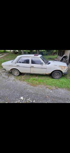 Mercedes Benz - 240 - 240