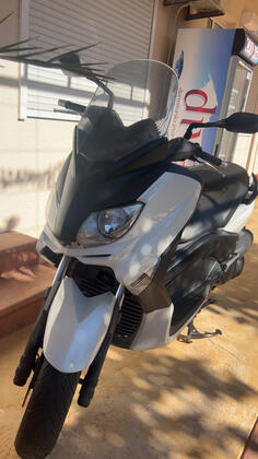 Yamaha - Xmax