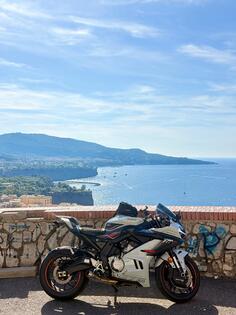 CFMoto - 675 SR R
