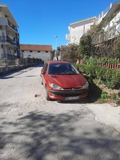 Peugeot - 206 - 1,4 benzin