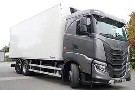 Iveco - / Novi / Carrier / kamion hladnjača sa prikolicom / FHM-0527