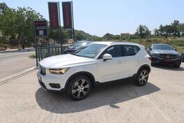Volvo - XC 40 - 2.0 D3 AWD Geartronic INSCRIPTION FULL-LED VIRTUAL COCKPIT Navigacija Kamera 2xPa...
