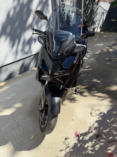 Yamaha - x max tech