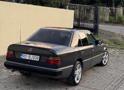 Mercedes Benz - 250 - D