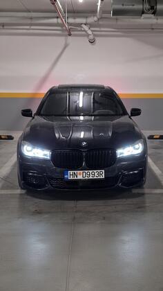 BMW - 730