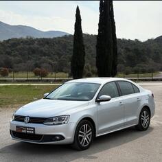 Volkswagen - Jetta - 1.6 tdi