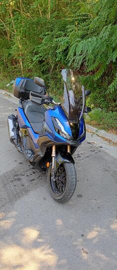 Honda - ADW 350
