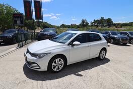 Volkswagen - Golf 8 - 2.0 TDI Business Line VIRTUAL COCKPIT FULL-LED ACC-System Navigacija Kamera...