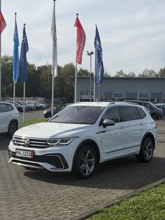 Volkswagen - Tiguan Allspace - R-line//200ks//4motion//IQ-lights//1.2023.