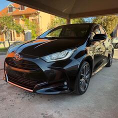 Toyota - Yaris - 1.5HYBRID/BENZIN ICONIC