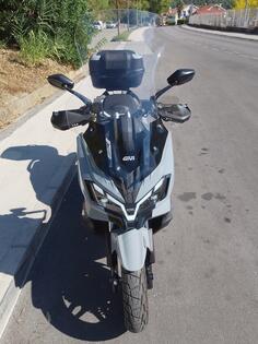 SYM - 300 adx