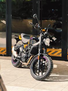 Royal Enfield - Guerrilla 450