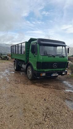 Mercedes Benz - 1217