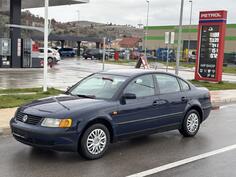 Volkswagen - Passat - 1.6