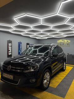 Volkswagen - Tiguan - 2.0 tdi