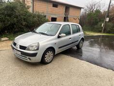 Renault - Clio - 2002