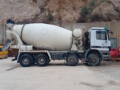 Mercedes Benz - Actros 3235