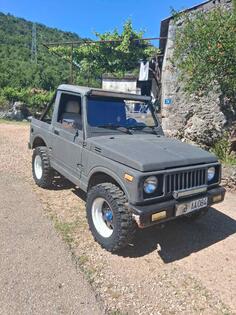 Suzuki - Samurai - 1000