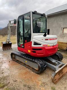 Takeuchi - TB 260