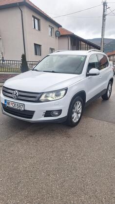 Volkswagen - Tiguan - 2.0 tdi