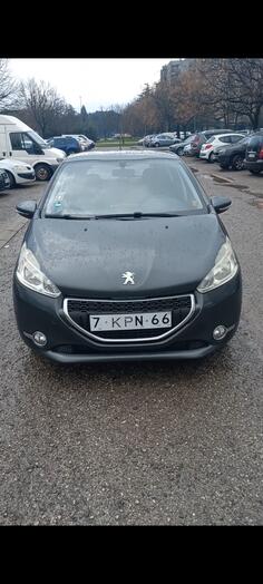 Peugeot - 208 - 1.2