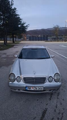 Mercedes Benz - E 200