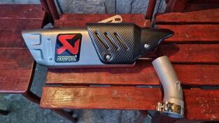 Auspuh sistem za motor - Moto oprema