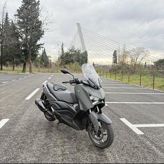 Yamaha - xmax300