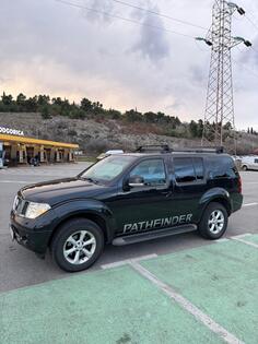 Nissan - Pathfinder - 2.5