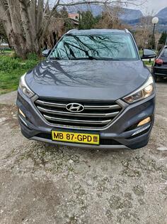 Hyundai - Tucson - 2,0 4 x 4
