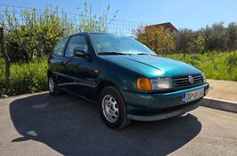 Volkswagen - Polo - 1.0
