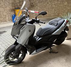 Yamaha - X-MAX 300