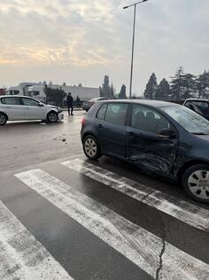 Volkswagen - Golf 5 - 1.9 66kw