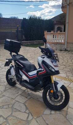 Honda - XADV750