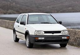 Volkswagen - Golf 3 - 1.9tdi