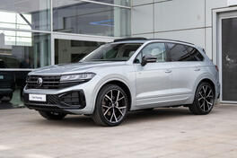 Volkswagen - Touareg - R-line 3.0 TDI 4MOTION