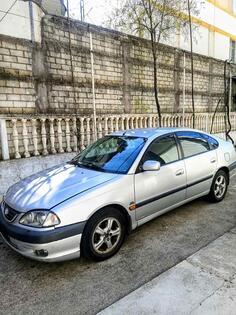 Toyota - Avensis