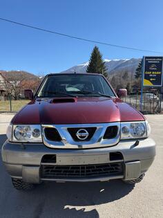 Nissan - Terrano II - 3.0