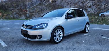 Volkswagen - Golf 6 - 2.0 TDI DSG F1 STULE