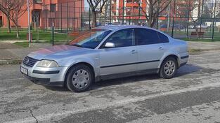 Volkswagen - Passat - 1.9 TDI 74 kw