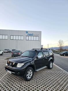 Nissan - Pathfinder - 2.5