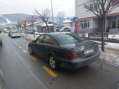 Mercedes Benz - E 220 - 220 E
