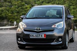 Toyota - Verso-S - 1,33