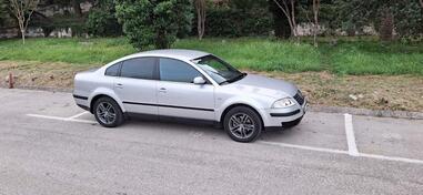 Volkswagen - Passat