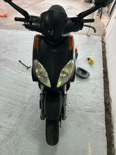 Motocikletat në pjesë