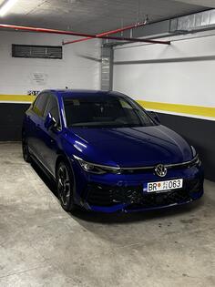 Volkswagen - Golf 8 - 2.0 TDI