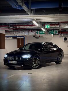 Mercedes Benz - E 220 - 4Matic