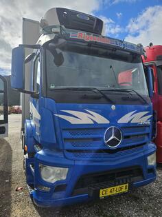 Mercedes Benz - antos