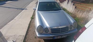 Mercedes Benz - E 250 - 2.5