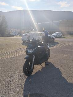 Piaggio - 250